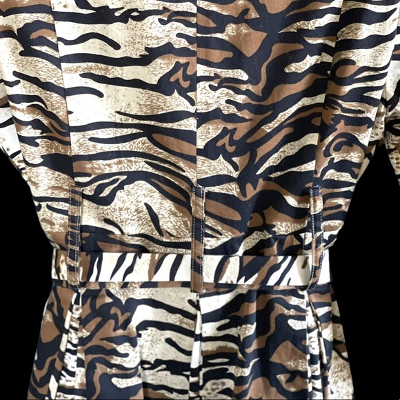 Vintage MaxMara Leopard Print Trench Coat - Picture 4 of 14